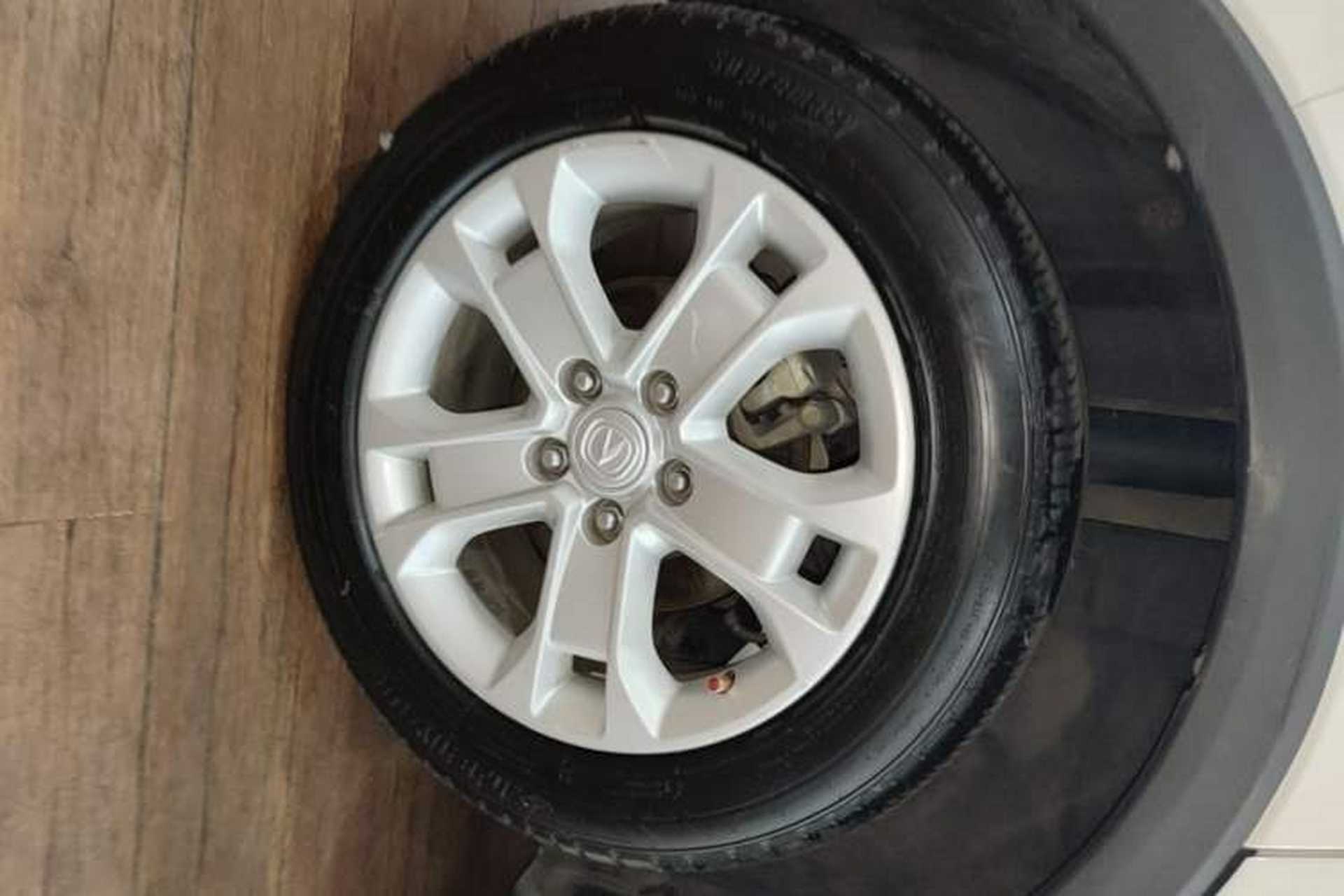 Used CHANGAN CS15 2016 1.5L Automatic Luxury Edition Right Rear Wheel Hub