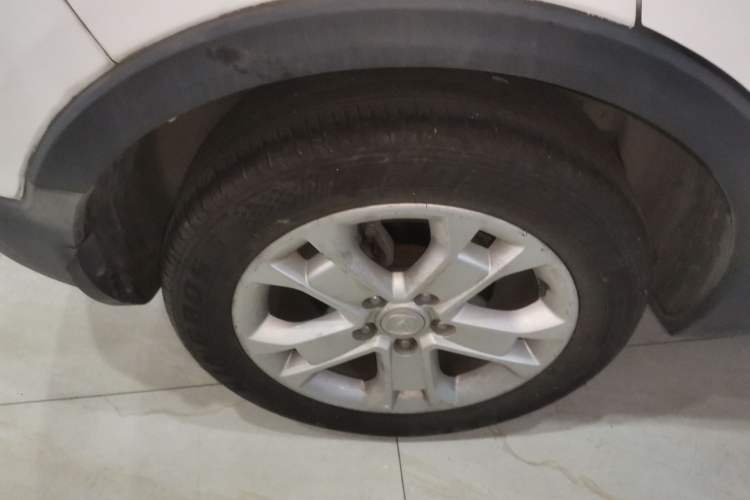 Used CHANGAN CS15 2016 1.5L Manual Luxury Edition Right Rear Wheel Hub