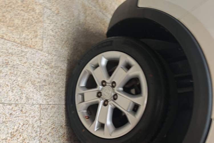 Used CHANGAN CS15 2016 1.5L Manual Fashion Edition Right Rear Wheel Hub