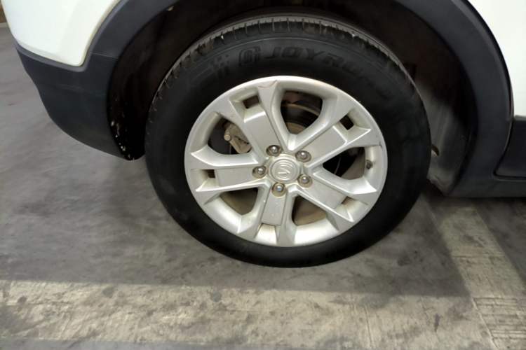 Used CHANGAN CS15 2016 1.5L Manual Luxury Edition Right Rear Wheel Hub