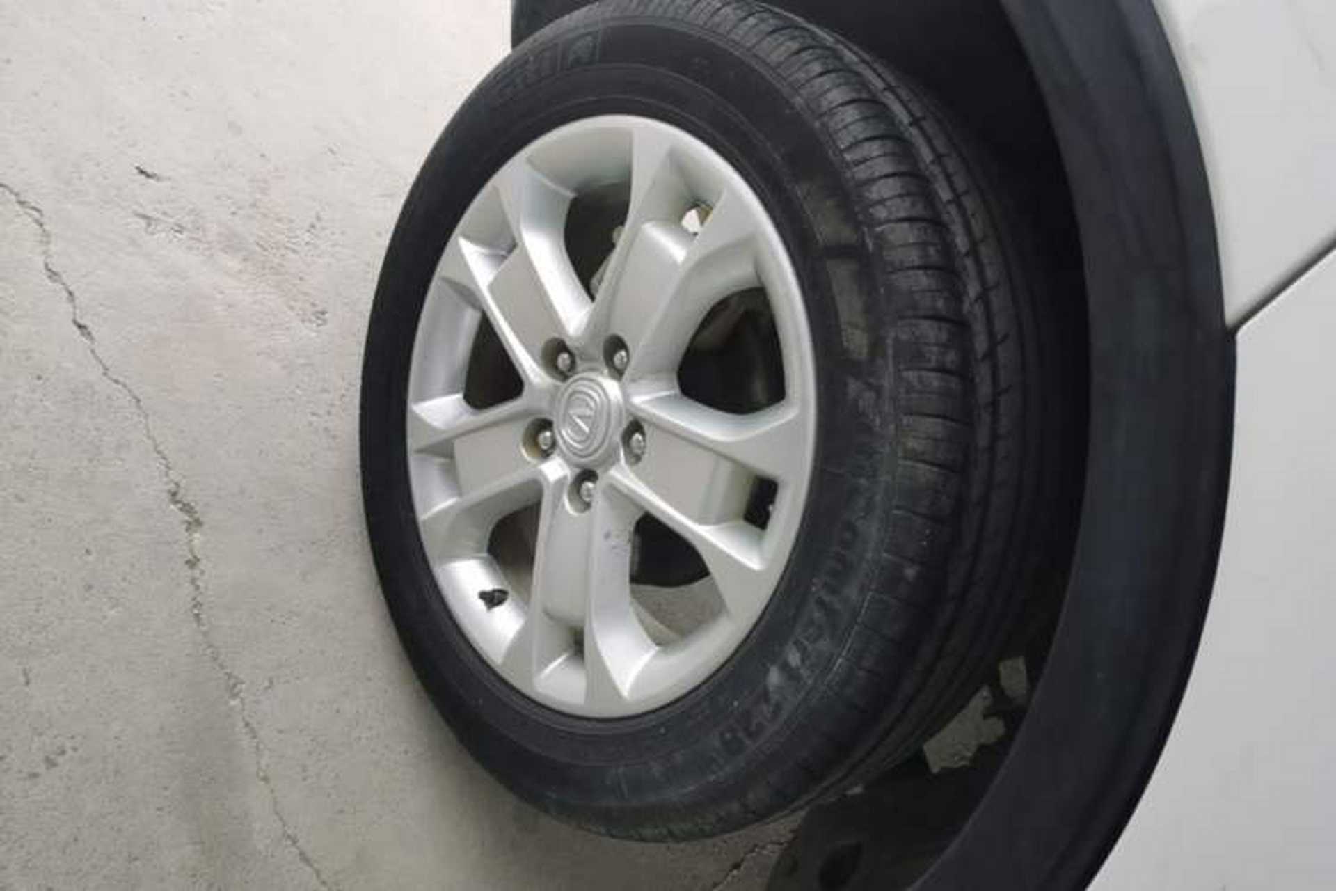 Used CHANGAN CS15 2016 1.5L Automatic Luxury Edition Right Rear Wheel Hub