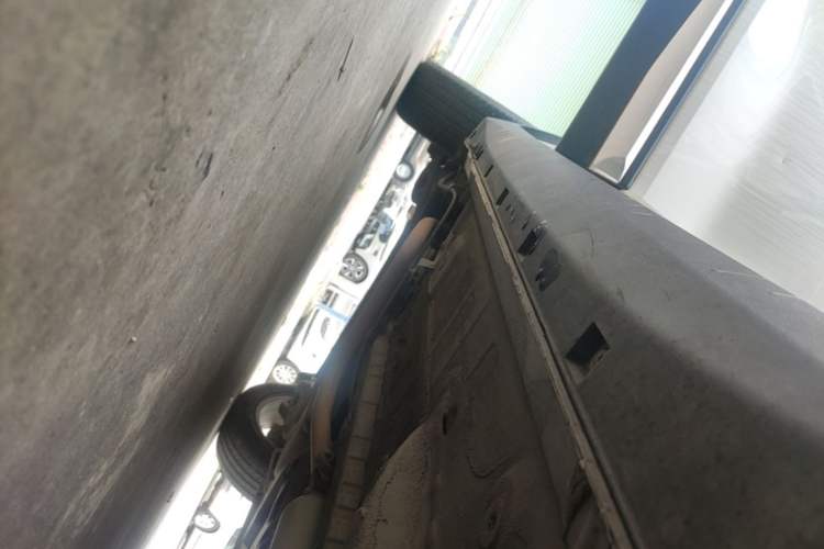 Used CHANGAN CS15 2016 1.5L Manual Luxury Edition Right Side Sill