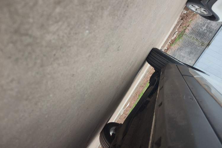 Used CHANGAN CS15 2016 1.5L Manual Fashion Edition Right Side Sill