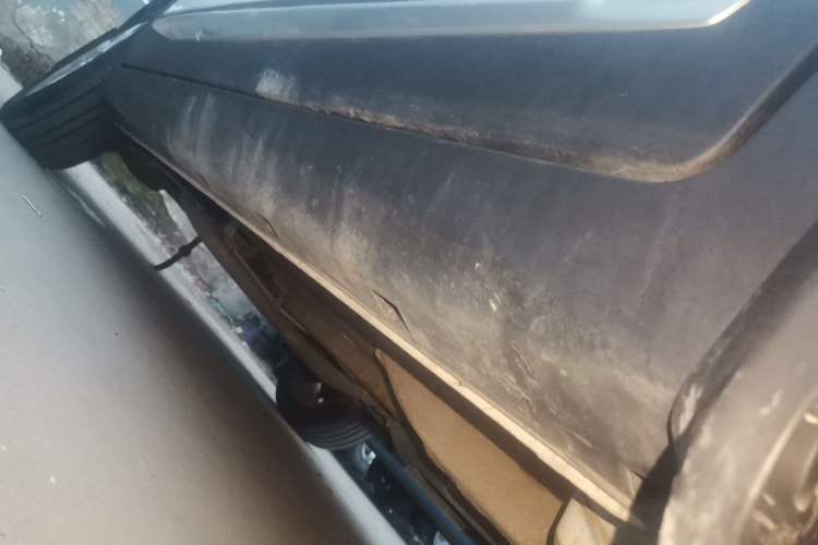 Used CHANGAN CS15 2016 1.5L Manual Luxury Edition Right Side Sill