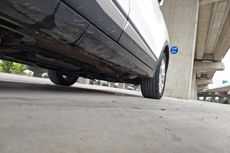 Used CHANGAN CS15 2016 1.5L Manual Fashion Edition Right Side Sill