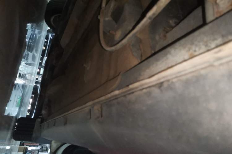 Used CHANGAN CS15 2016 1.5L Manual Luxury Edition Right Side Sill
