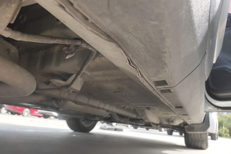 Used CHANGAN CS15 2016 1.5L Manual Fashion Edition Right Side Sill