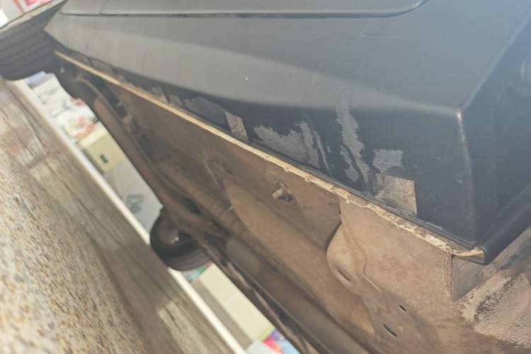 Used CHANGAN CS15 2016 1.5L Manual Fashion Edition Right Side Sill