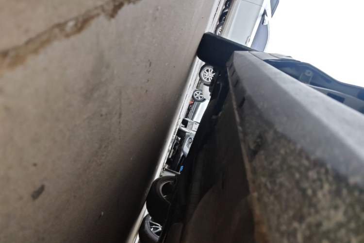 Used CHANGAN CS15 2016 1.5L Manual Fashion Edition Right Side Sill