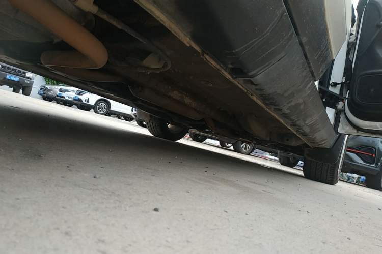 Used CHANGAN CS15 2016 1.5L Automatic Fashion Edition Right Side Sill