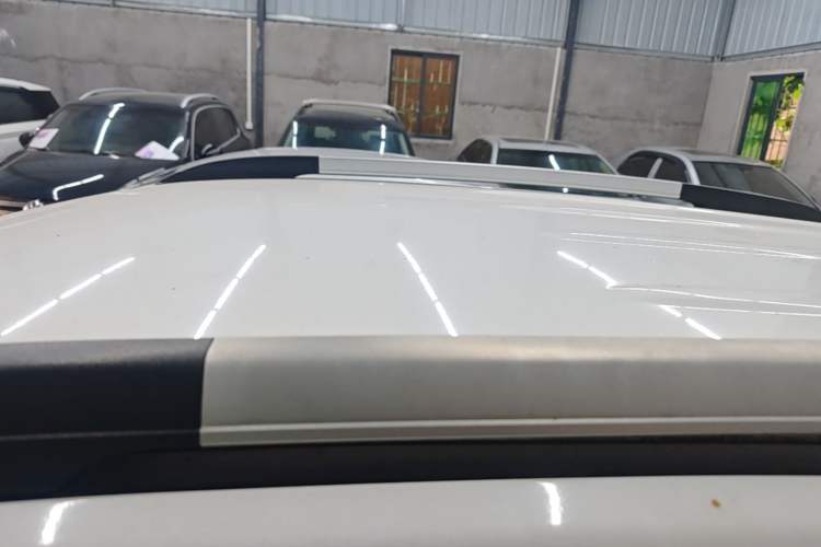 Used CHANGAN CS15 2016 1.5L Automatic Luxury Edition Roof