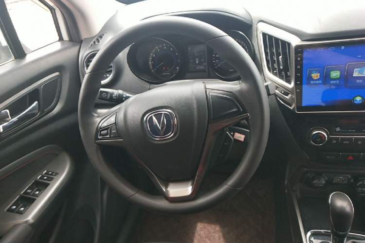 Used CHANGAN CS15 2016 1.5L Automatic Fashion Edition Steering Wheel