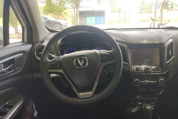 Used CHANGAN CS15 2016 1.5L Automatic Luxury Edition Steering Wheel