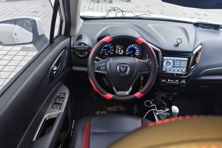 Used CHANGAN CS15 2016 1.5L Manual Fashion Edition Steering Wheel