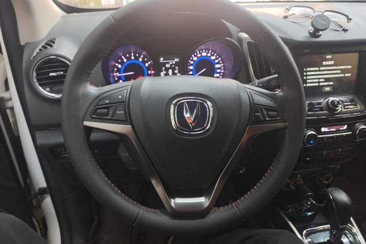 Used CHANGAN CS15 2016 1.5L Automatic Luxury Edition Steering Wheel