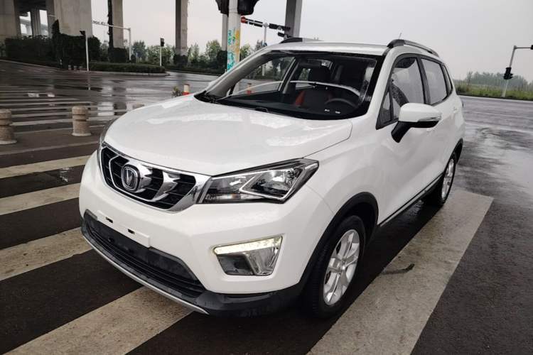 Used CHANGAN CS15 2016 1.5L Manual Fashion Edition Guazi used car, China used car export, Used car for sale, Used cars, Cheapest cars for sale