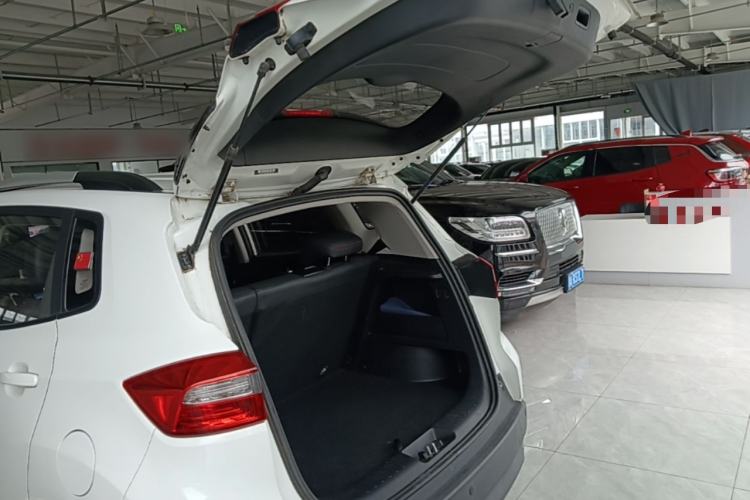 Used CHANGAN CS15 2016 1.5L Manual Fashion Edition Trunk