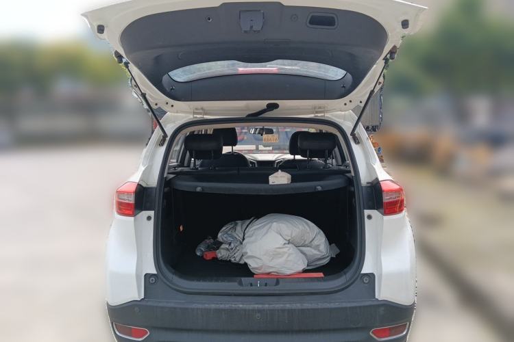 Used CHANGAN CS15 2016 1.5L Manual Fashion Edition Trunk