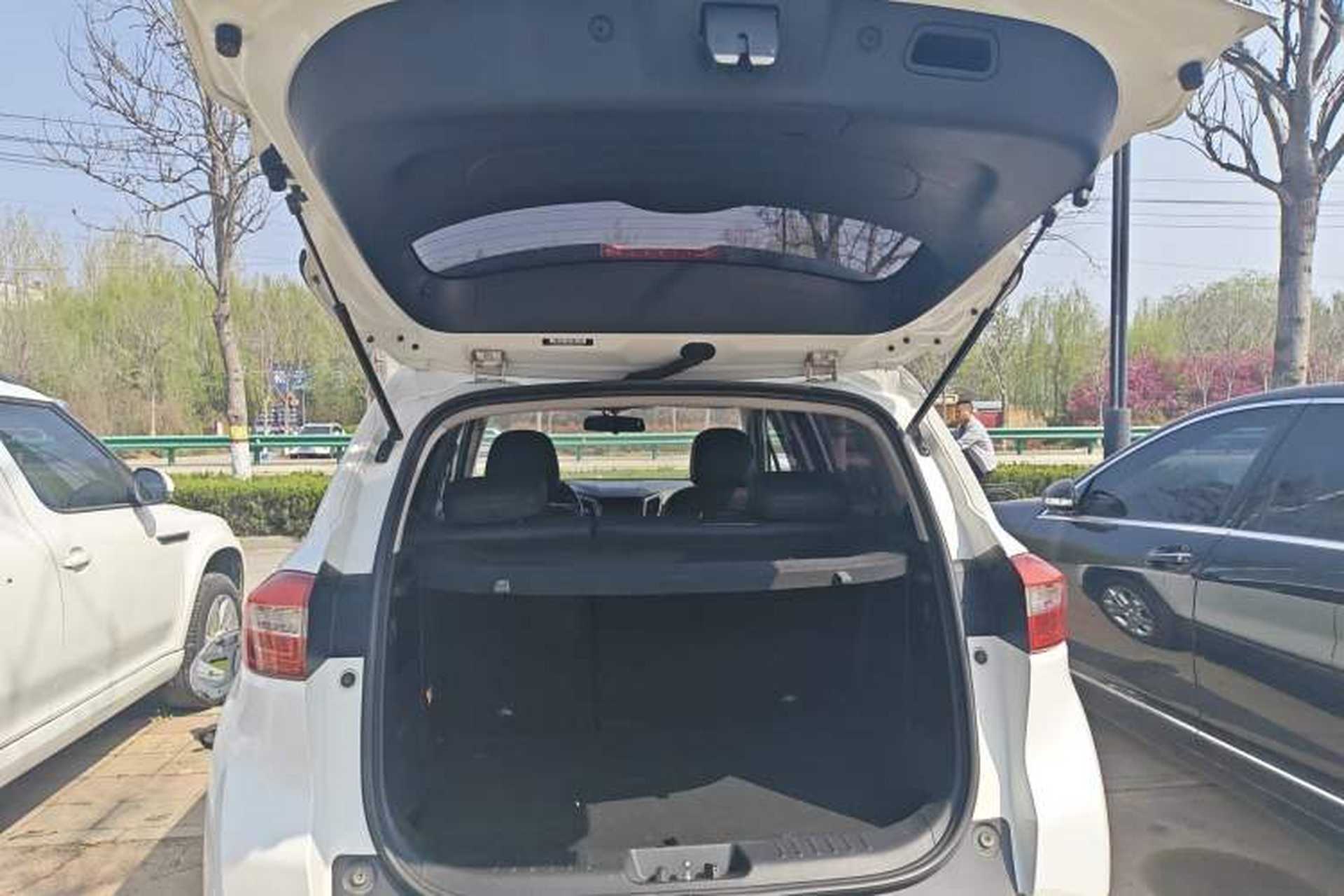 Used CHANGAN CS15 2016 1.5L Manual Fashion Edition Trunk