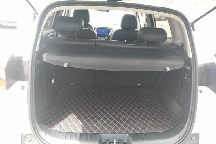 Used CHANGAN CS15 2016 1.5L Automatic Fashion Edition Trunk