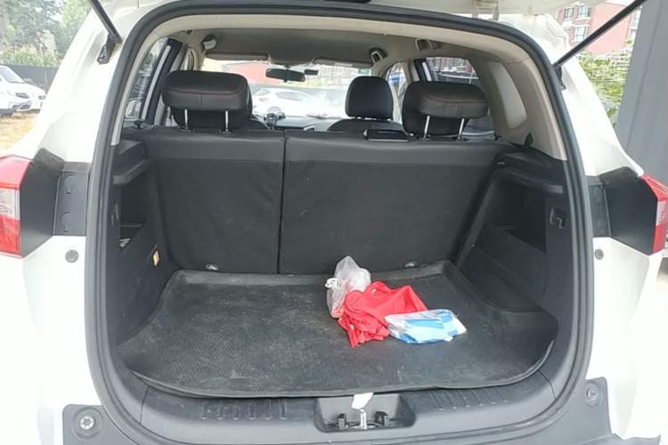 Used CHANGAN CS15 2016 1.5L Manual Luxury Edition Trunk