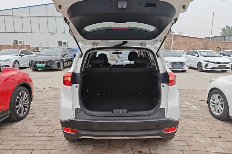 Used CHANGAN CS15 2016 1.5L Automatic Fashion Edition Trunk