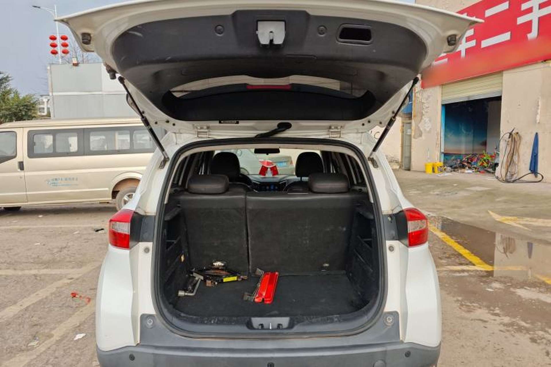 Used CHANGAN CS15 2016 1.5L Manual Fashion Edition Trunk