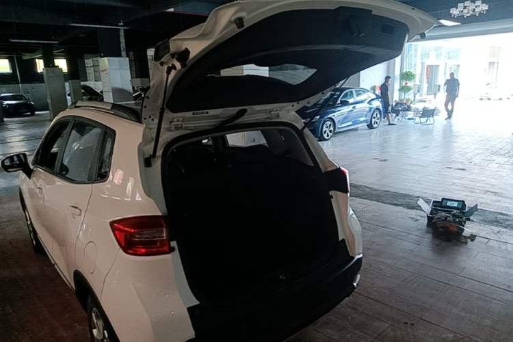 Used CHANGAN CS15 2016 1.5L Manual Luxury Edition Trunk