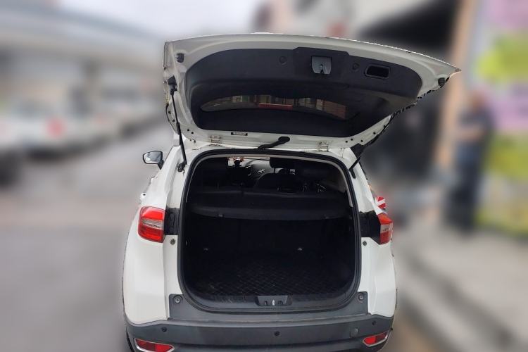 Used CHANGAN CS15 2016 1.5L Automatic Luxury Edition Trunk
