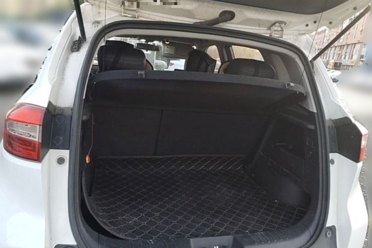 Used CHANGAN CS15 2016 1.5L Manual Fashion Edition Trunk