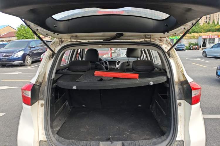Used CHANGAN CS15 2016 1.5L Automatic Fashion Edition Trunk