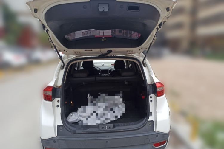 Used CHANGAN CS15 2016 1.5L Automatic Luxury Edition Trunk