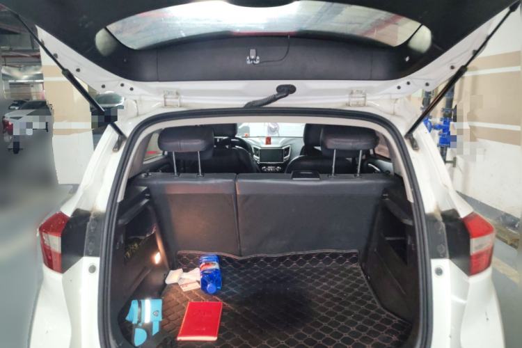 Used CHANGAN CS15 2016 1.5L Automatic Fashion Edition Trunk