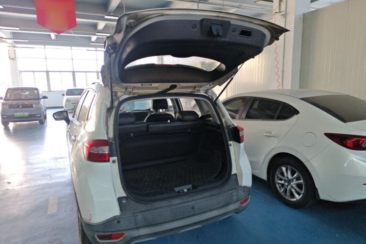 Used CHANGAN CS15 2016 1.5L Manual Fashion Edition Trunk