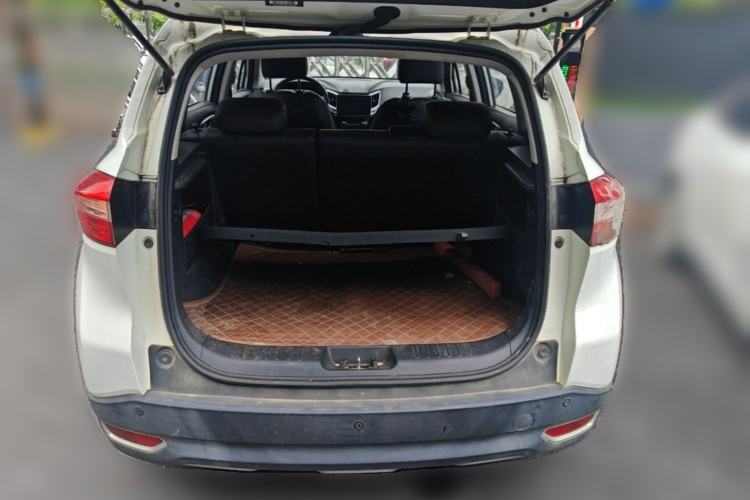 Used CHANGAN CS15 2016 1.5L Manual Luxury Edition Trunk
