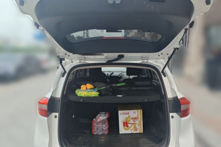 Used CHANGAN CS15 2016 1.5L Automatic Fashion Edition Trunk
