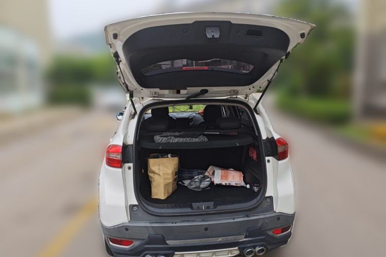 Used CHANGAN CS15 2016 1.5L Automatic Fashion Edition Trunk