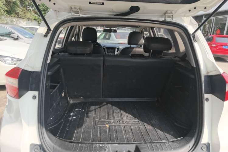 Used CHANGAN CS15 2016 1.5L Manual Luxury Edition Trunk