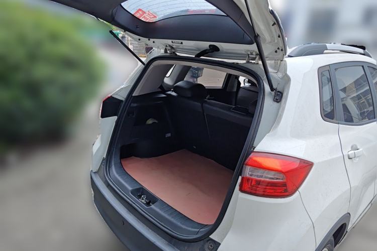 Used CHANGAN CS15 2016 1.5L Manual Fashion Edition Trunk