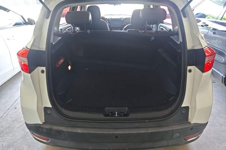 Used CHANGAN CS15 2016 1.5L Manual Fashion Edition Trunk