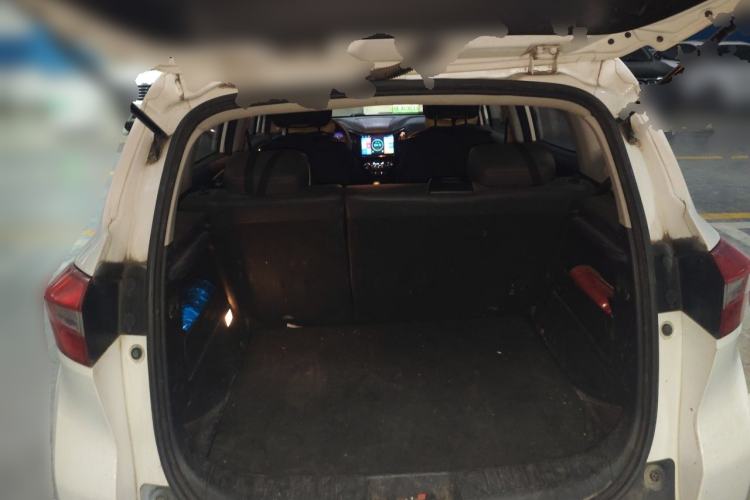 Used CHANGAN CS15 2016 1.5L Manual Luxury Edition Trunk