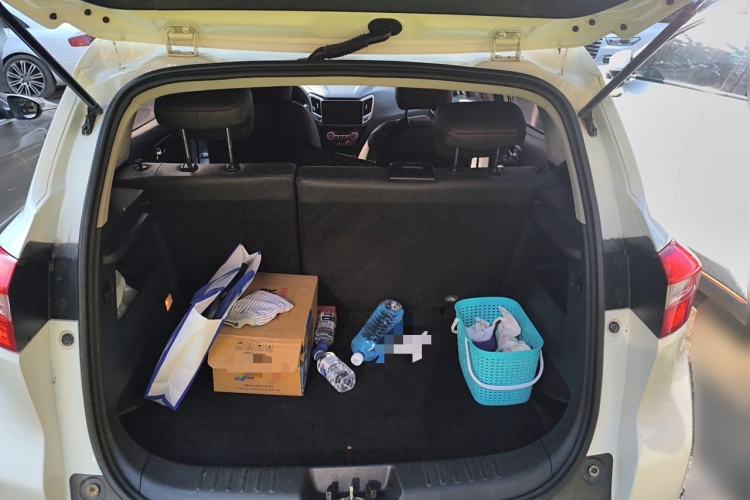 Used CHANGAN CS15 2016 1.5L Automatic Fashion Edition Trunk