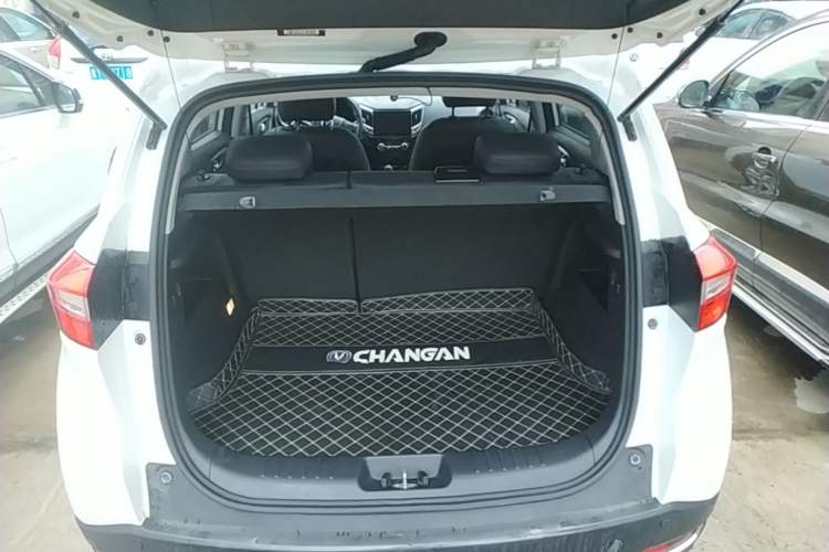 Used CHANGAN CS15 2016 1.5L Automatic Fashion Edition Trunk