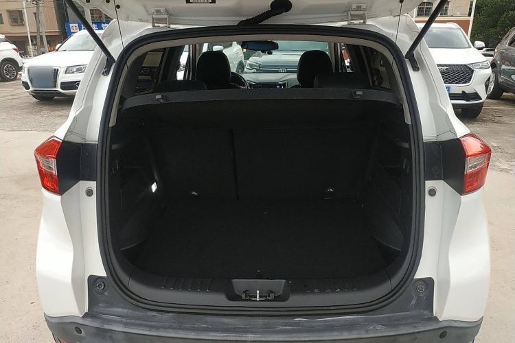 Used CHANGAN CS15 2016 1.5L Automatic Fashion Edition Trunk