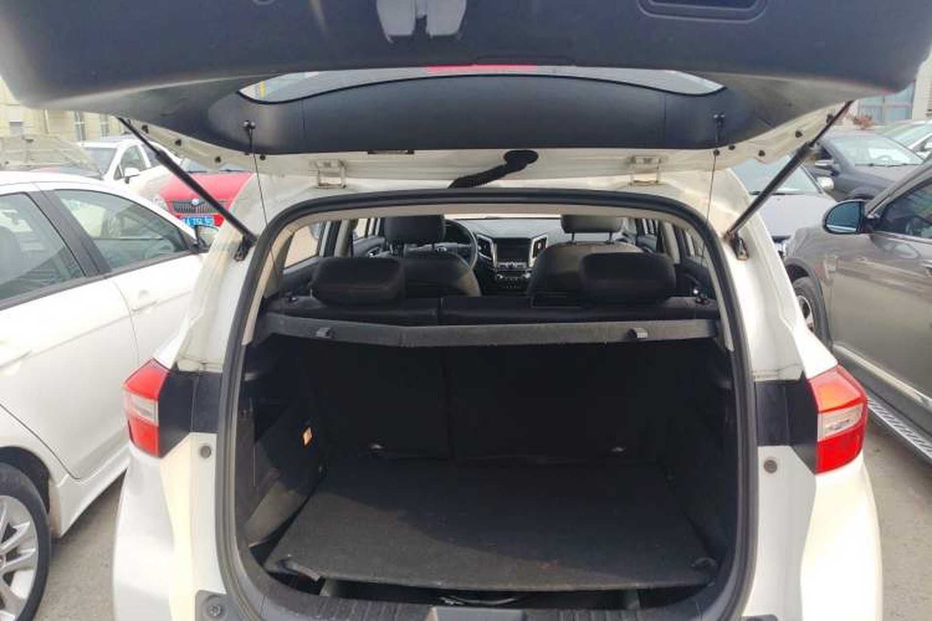 Used CHANGAN CS15 2016 1.5L Manual Fashion Edition Trunk