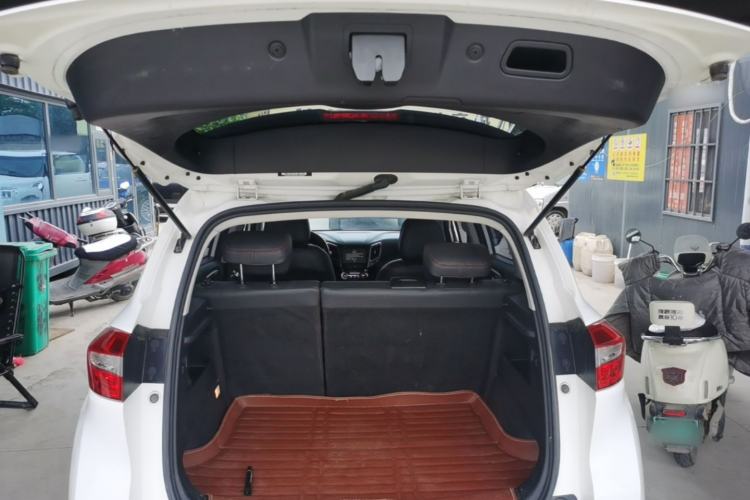 Used CHANGAN CS15 2016 1.5L Automatic Luxury Edition Trunk