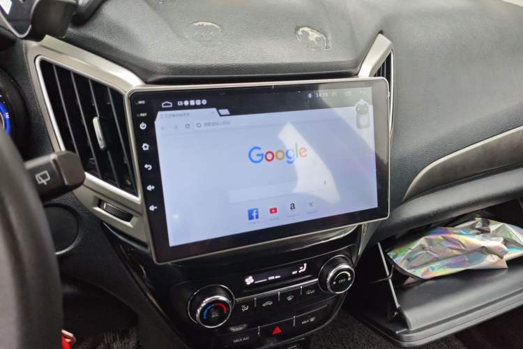 Used CHANGAN CS15 2016 1.5L Automatic Fashion Edition Audio And AC Panel