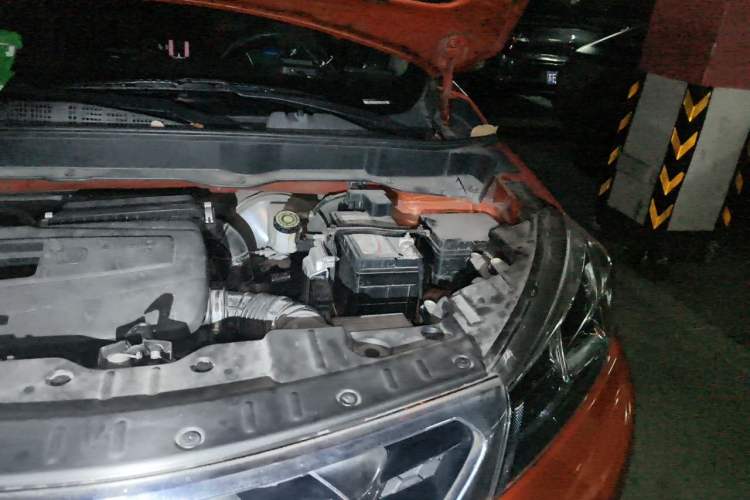 Used CHANGAN CS15 2016 1.5L Manual Fashion Edition Engine Bay Left