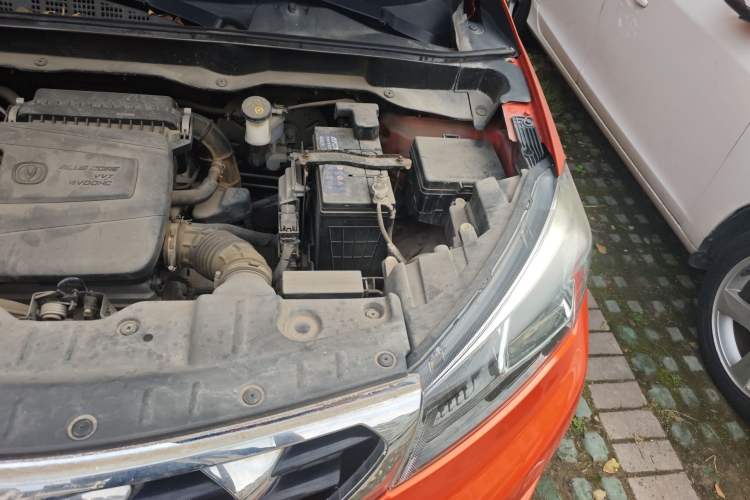 Used CHANGAN CS15 2016 1.5L Automatic Fashion Edition Engine Bay Left
