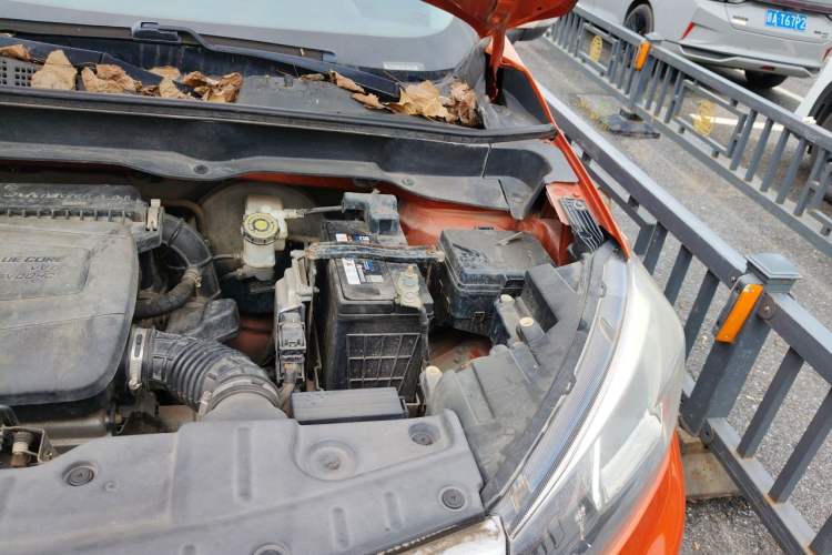 Used CHANGAN CS15 2016 1.5L Manual Luxury Edition Engine Bay Left